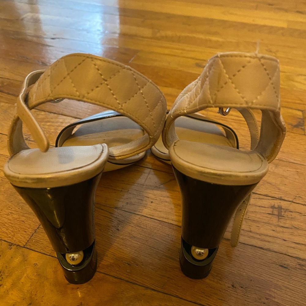 Chanel Two-Tone Beige and Black Block Heel Sandals - Picture 5 of 8